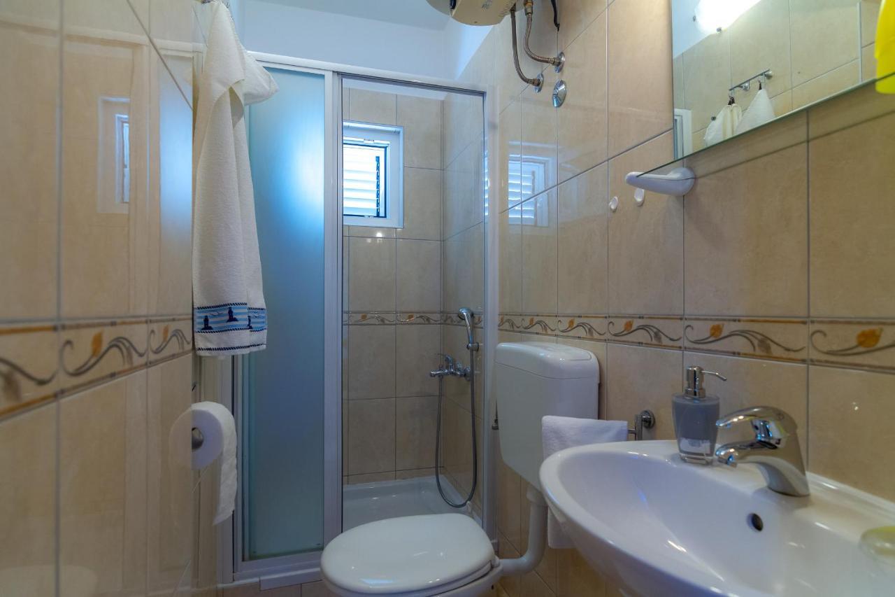Apartman Haus Maja Banjol Extérieur photo