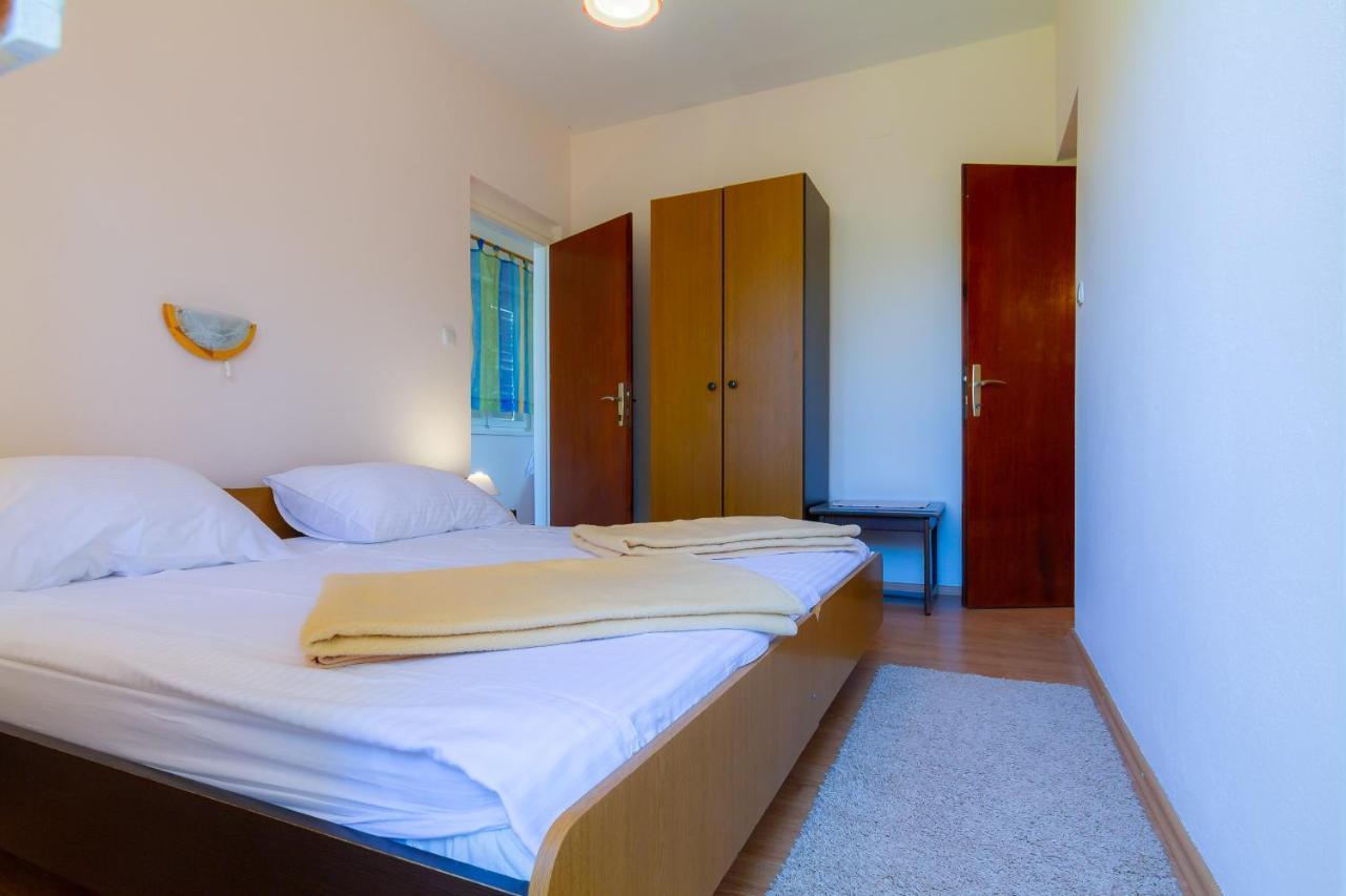 Apartman Haus Maja Banjol Extérieur photo