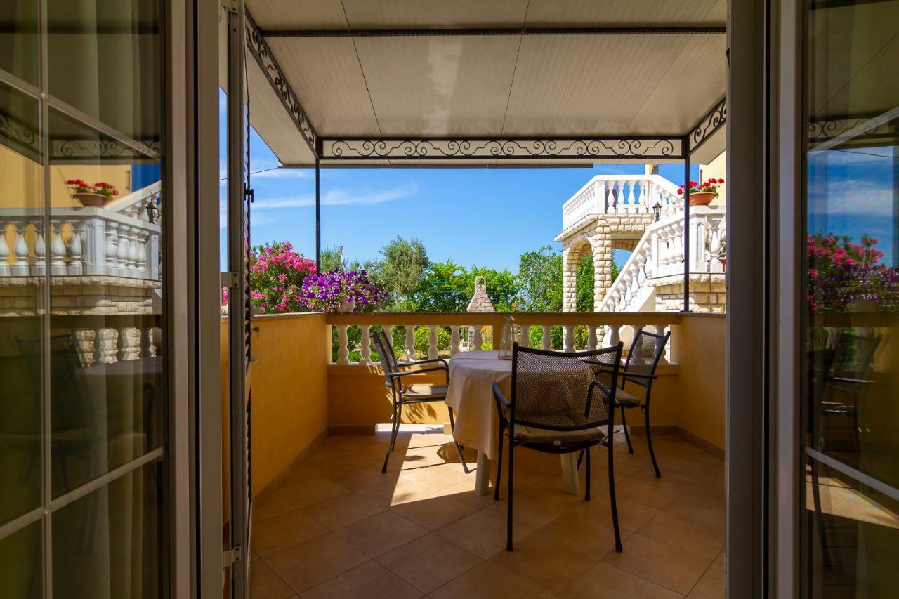 Apartman Haus Maja Banjol Extérieur photo